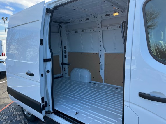 RENAULT MASTER F3500 L2H2 RENAULT MASTER L2H2-006.jpg